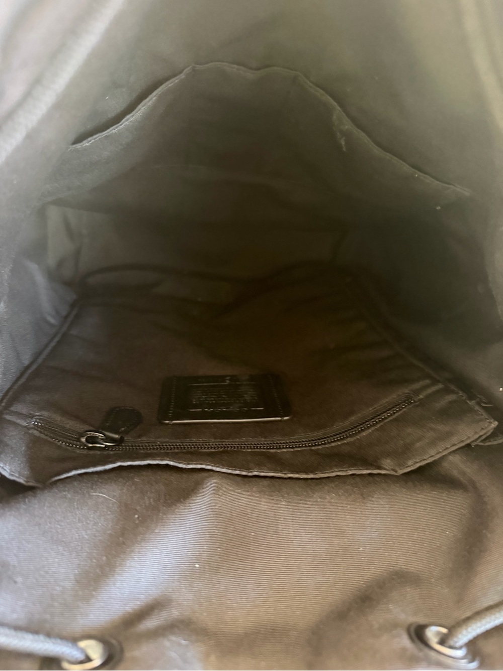Coach Black & Chalk coated Signature leather unisex men’s track Backpack C6654 - Picture 13 of 14